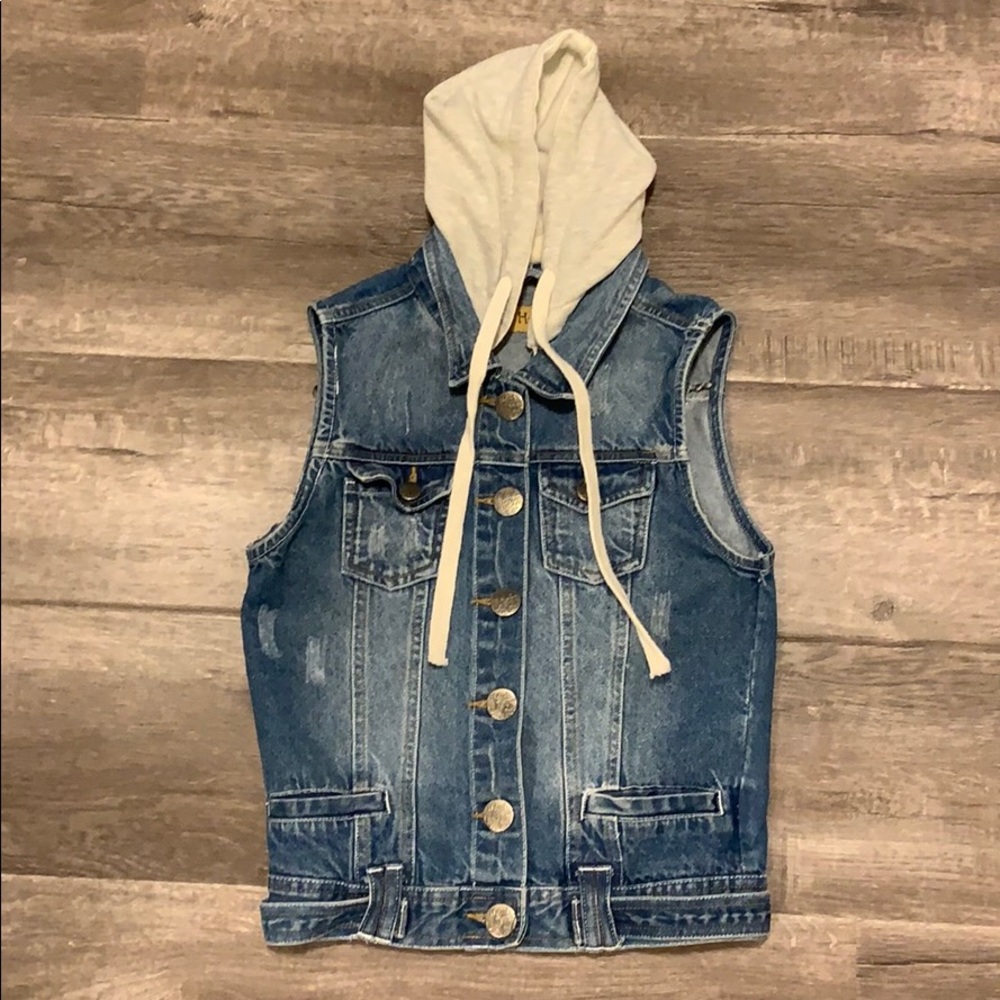 Jean vest with hood